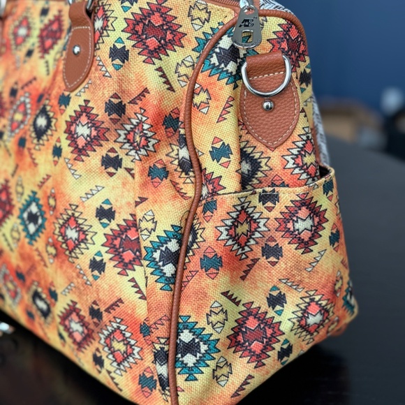 American Bling by Montana West Weekender Bag NWT - Picture 3 of 7